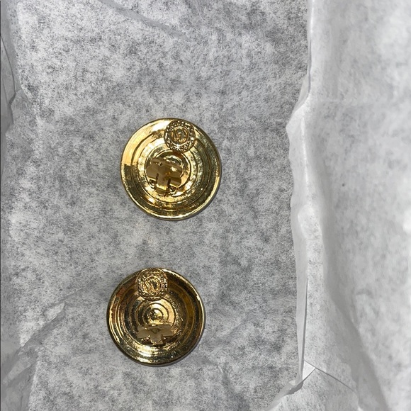 St. John Vintage enamel clip on earrings - Picture 4 of 4